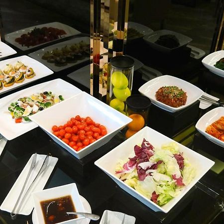 Amber Hotel ג'גו מראה חיצוני תמונה