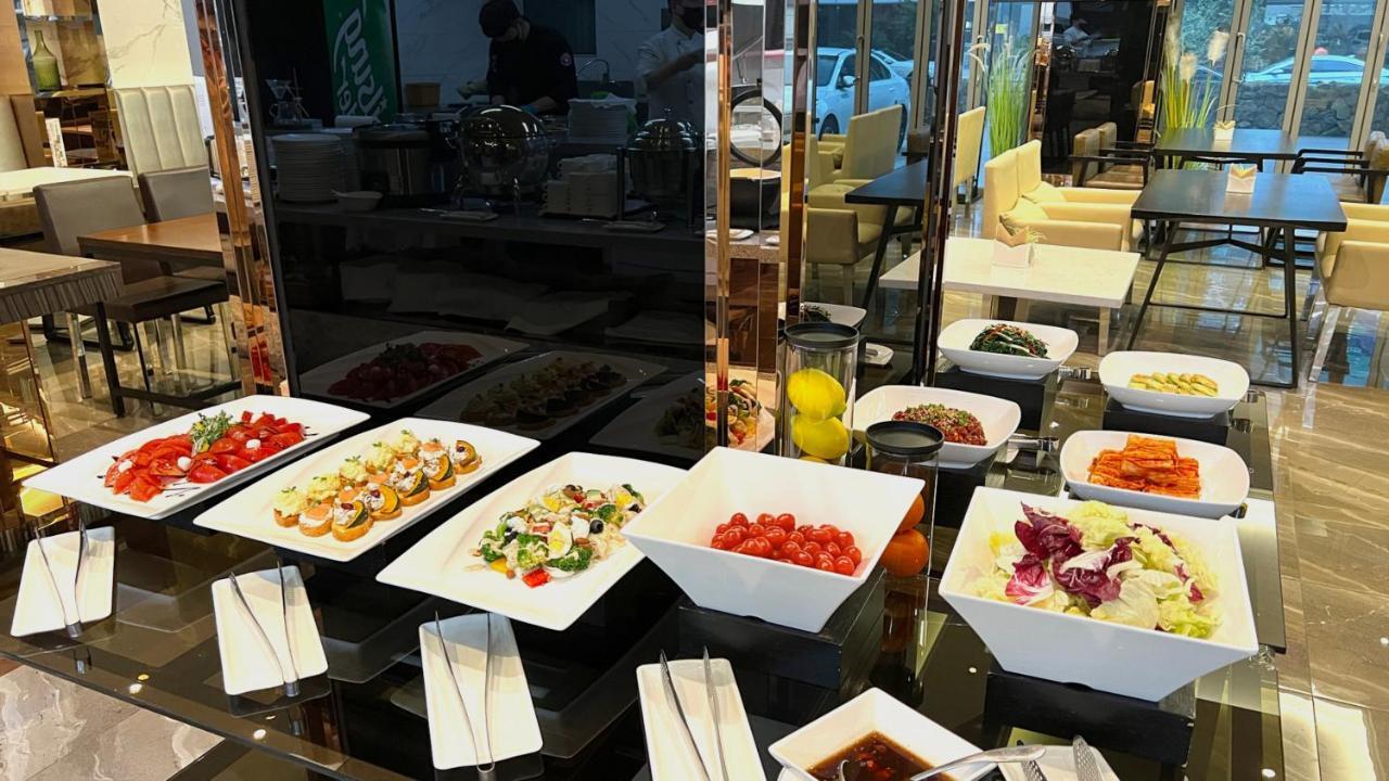Amber Hotel ג'גו מראה חיצוני תמונה