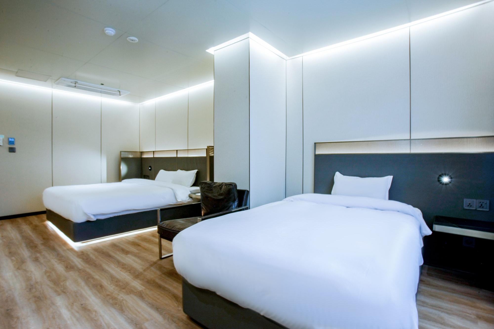 Amber Hotel ג'גו מראה חיצוני תמונה