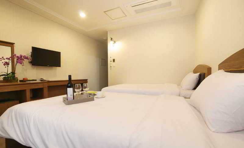 Amber Hotel ג'גו מראה חיצוני תמונה